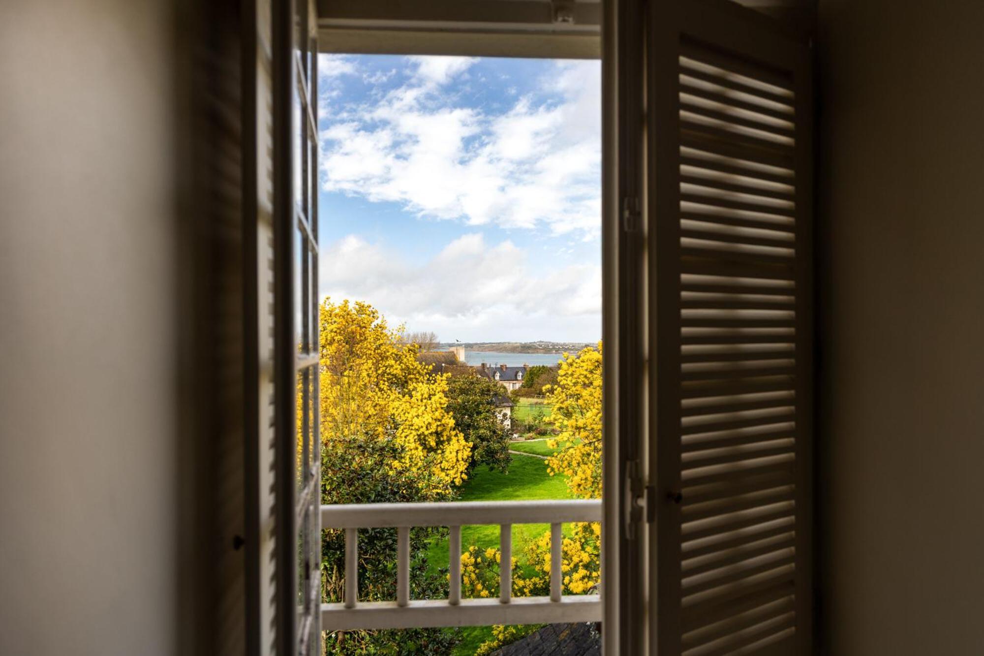 Manoir Des Bords De Rance Bed and Breakfast Plouër-sur-Rance Eksteriør billede